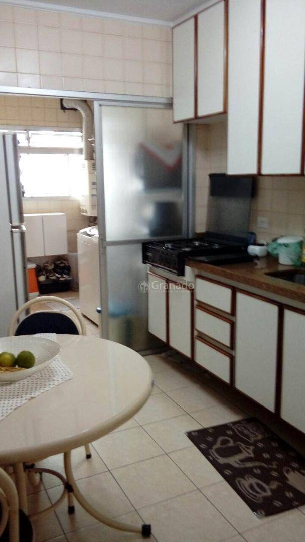 Apartamento à venda com 3 quartos, 95m² - Foto 10