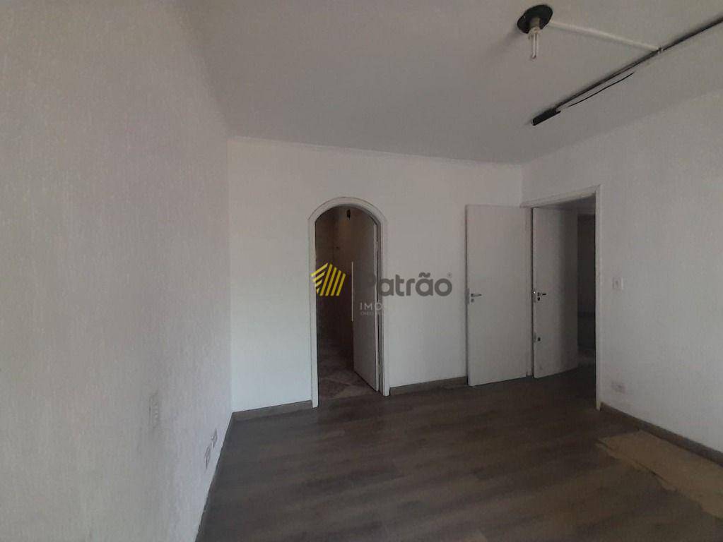 Sobrado para alugar com 3 quartos, 180m² - Foto 24