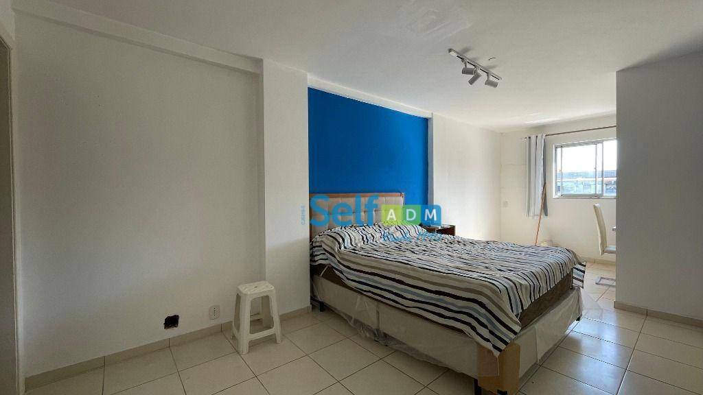 Apartamento para alugar com 4 quartos, 200m² - Foto 5