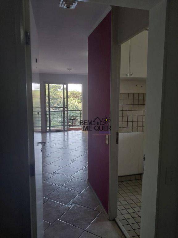 Apartamento à venda com 3 quartos, 65m² - Foto 2