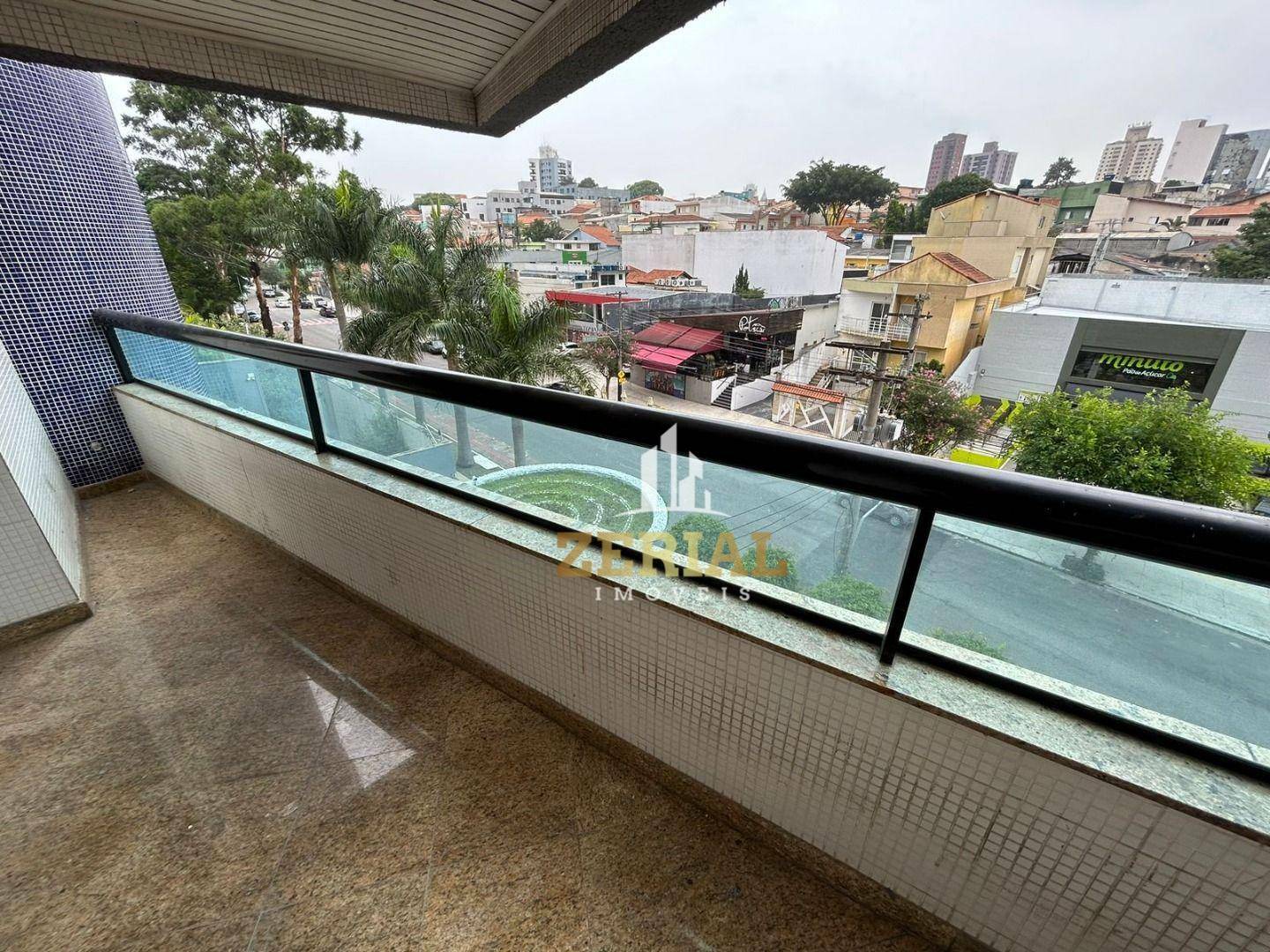 Apartamento à venda com 3 quartos, 140m² - Foto 1