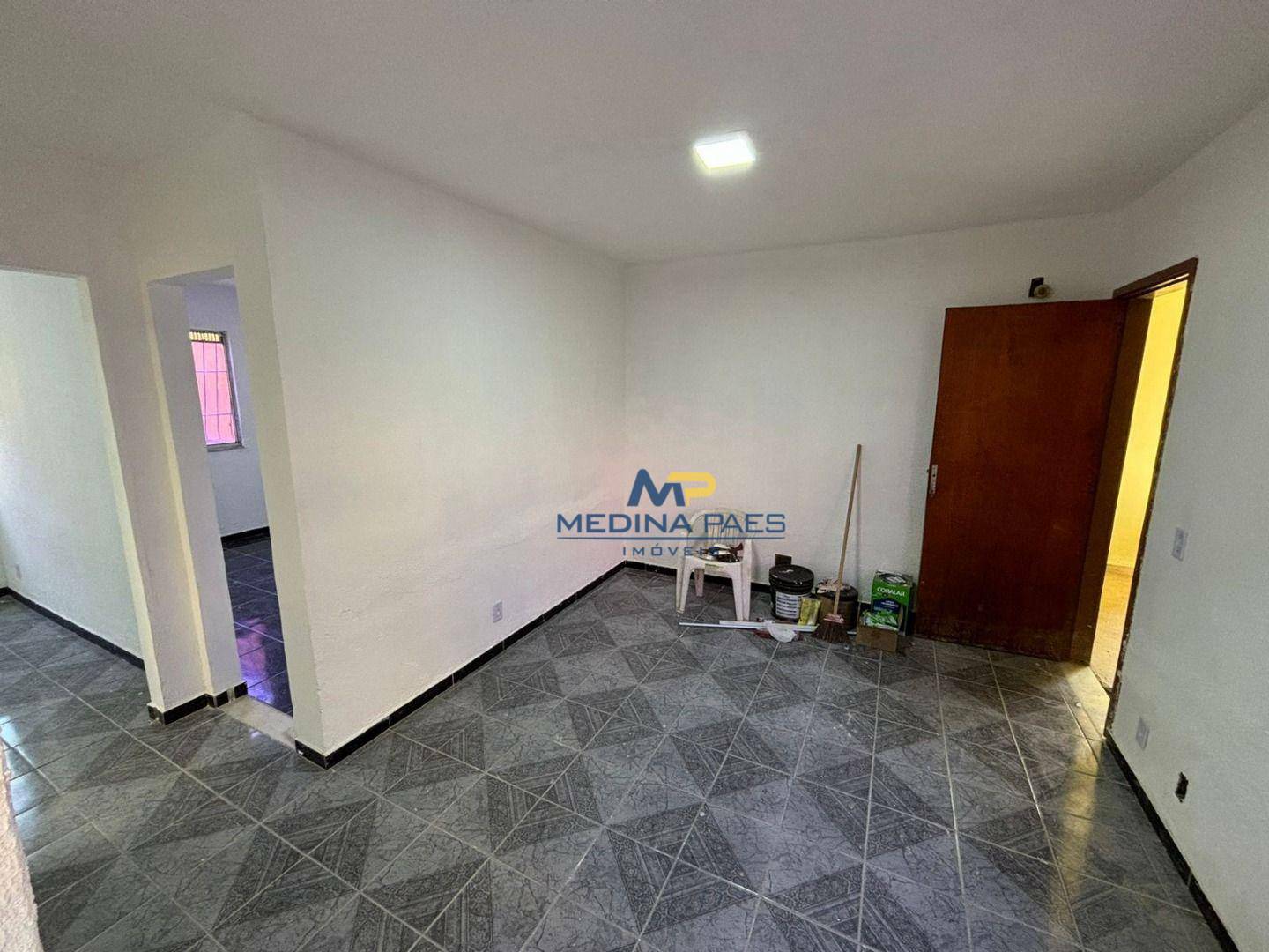 Apartamento à venda com 2 quartos, 50m² - Foto 1