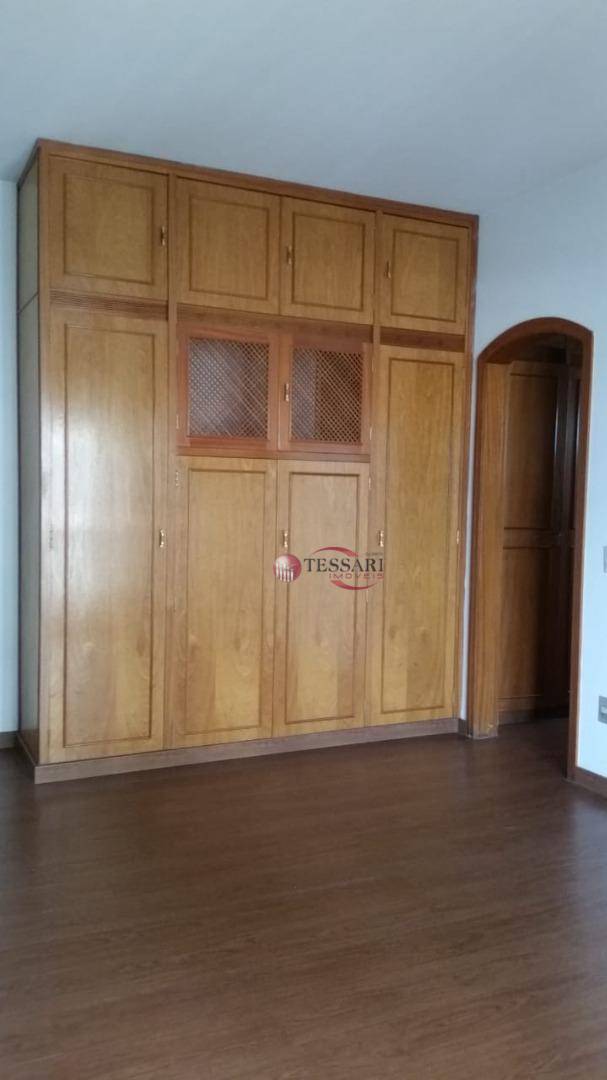 Apartamento para alugar com 3 quartos, 274m² - Foto 15