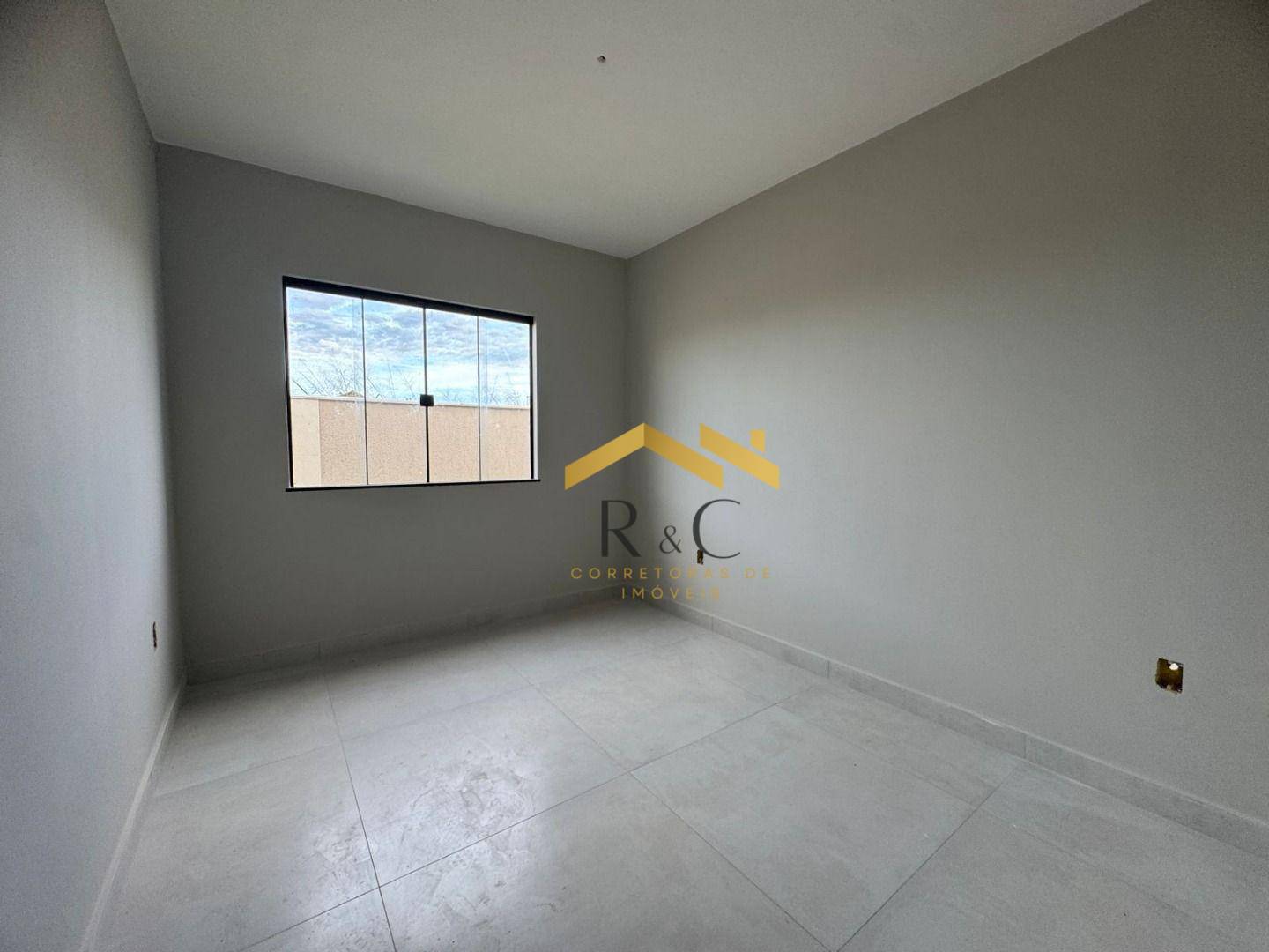 Casa à venda com 2 quartos, 57m² - Foto 8