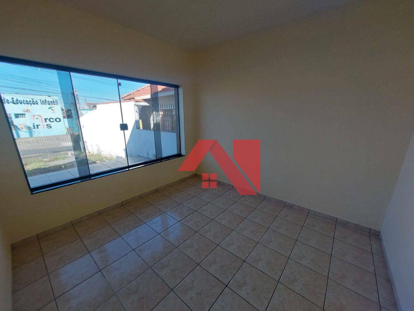 Casa à venda com 2 quartos, 63m² - Foto 3