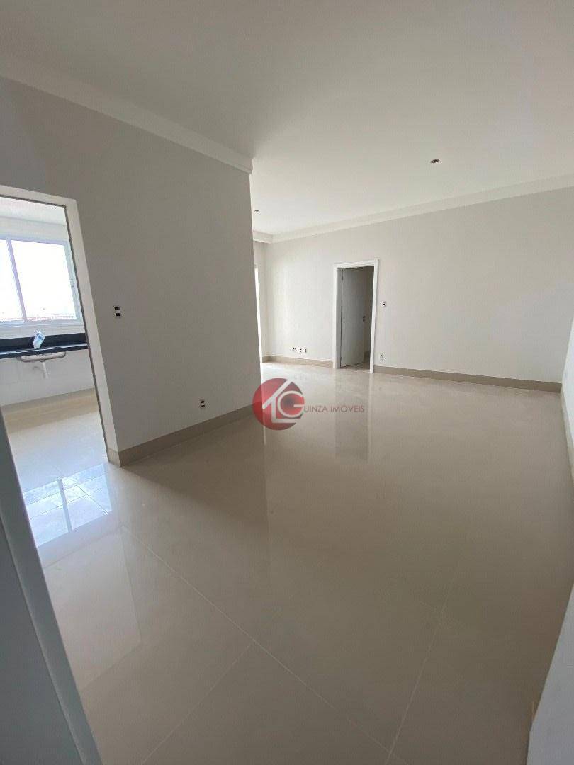 Apartamento à venda com 3 quartos, 188m² - Foto 11