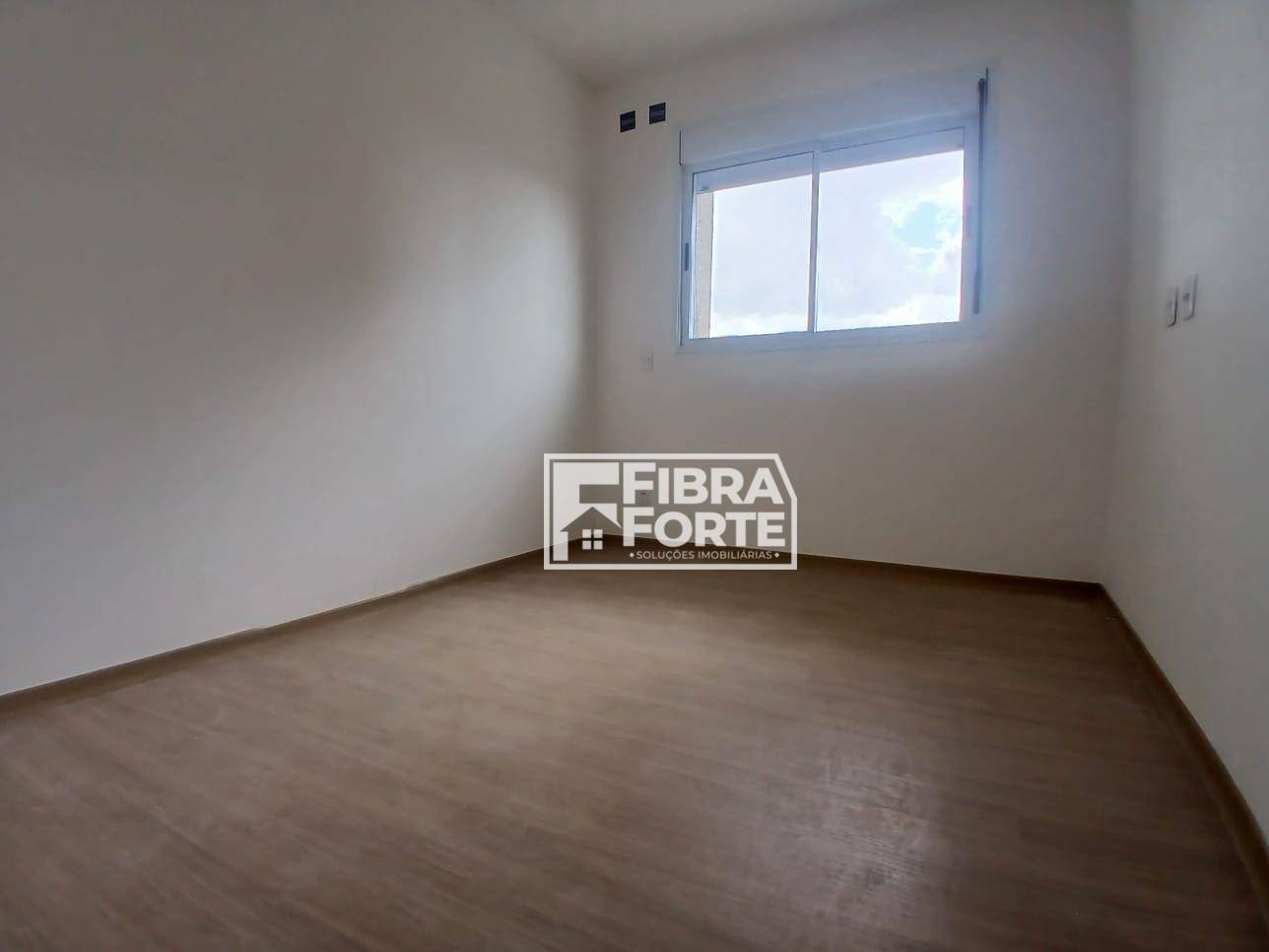 Apartamento à venda com 2 quartos, 66m² - Foto 2