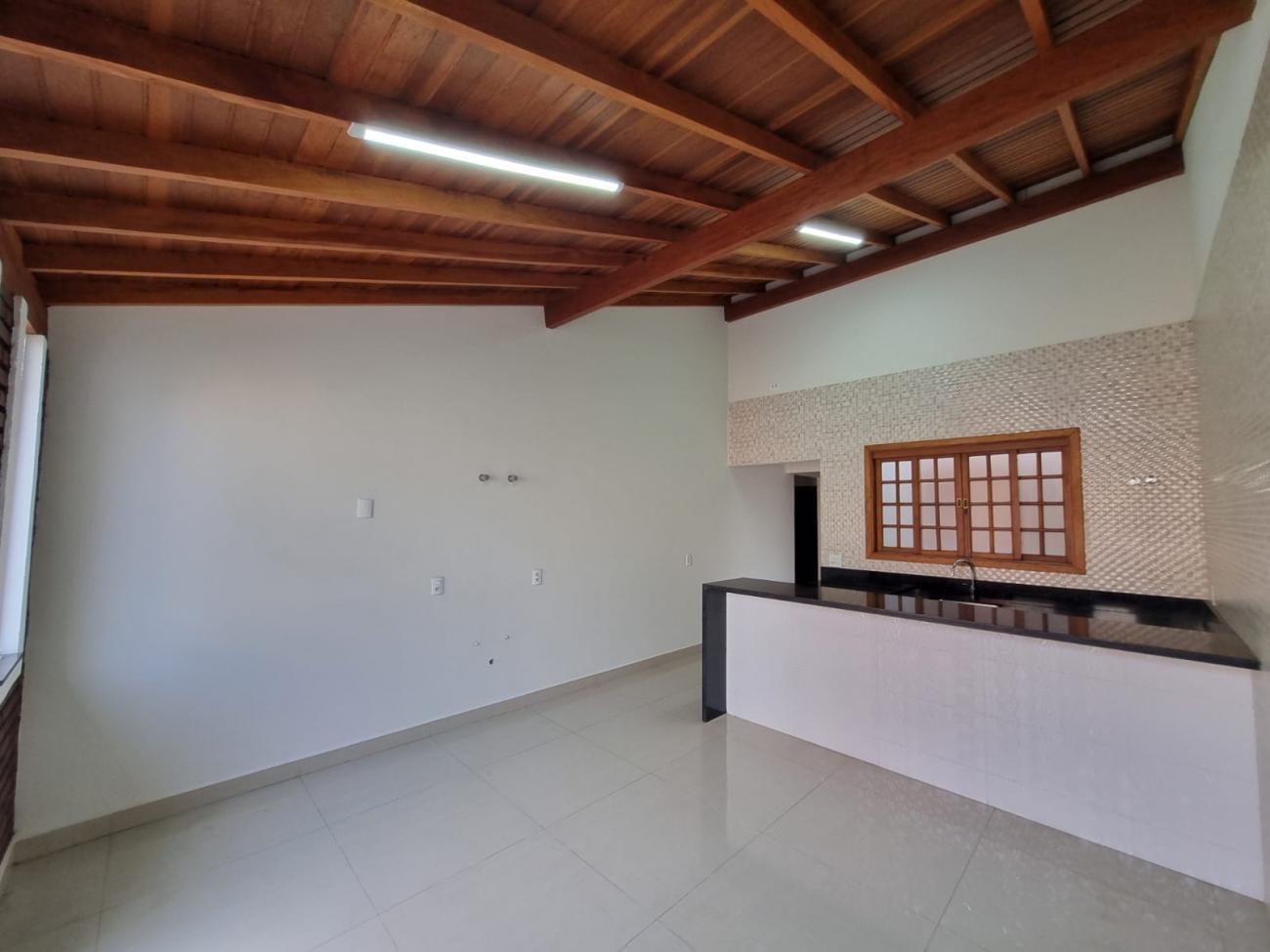 Casa de Condomínio à venda com 3 quartos, 220m² - Foto 4