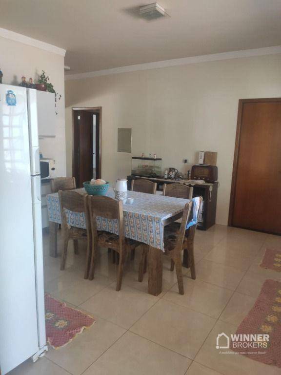 Casa à venda com 4 quartos, 240m² - Foto 19