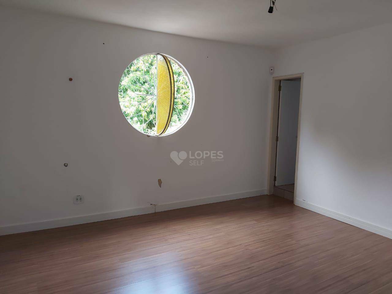 Casa à venda com 4 quartos, 181m² - Foto 9