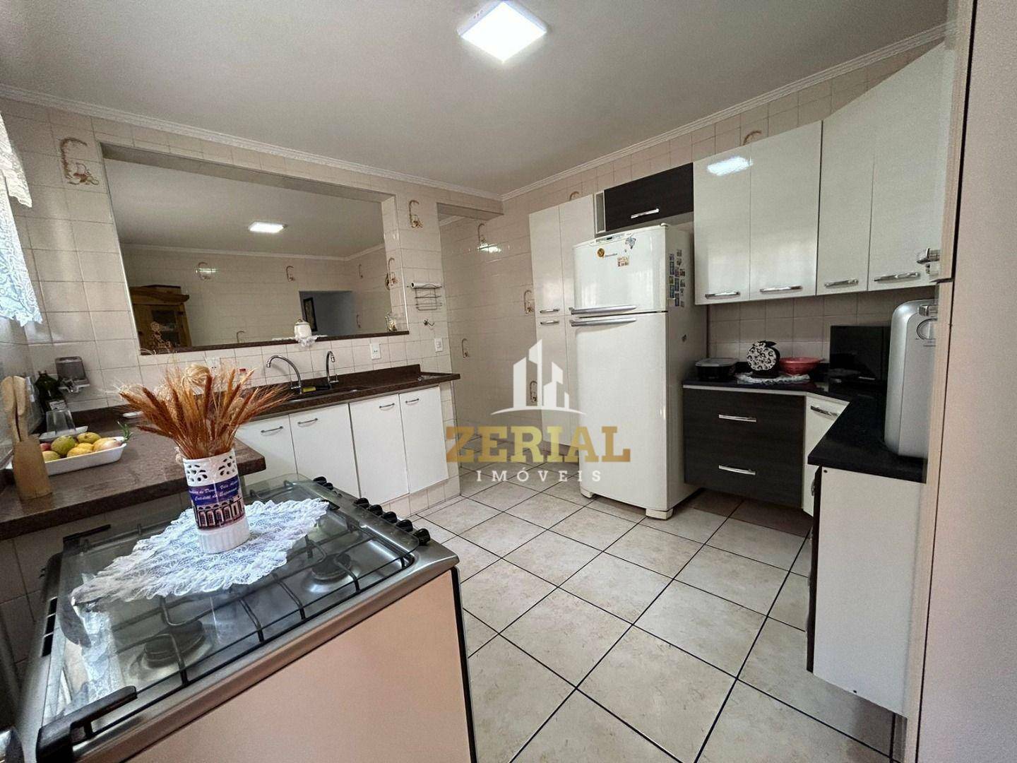 Sobrado à venda com 4 quartos, 210m² - Foto 5