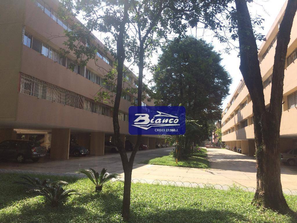 Apartamento à venda com 2 quartos, 64m² - Foto 19