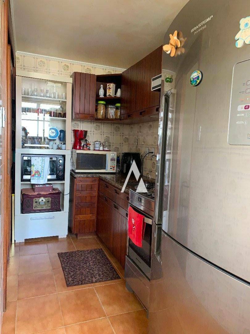 Apartamento à venda com 2 quartos, 60m² - Foto 6