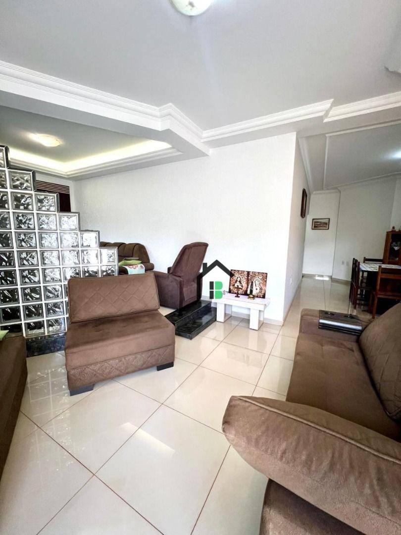 Casa, 3 quartos, 181 m² - Foto 4