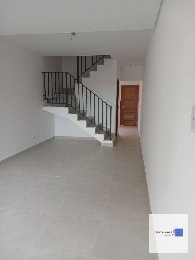 Sobrado à venda com 3 quartos, 98m² - Foto 2