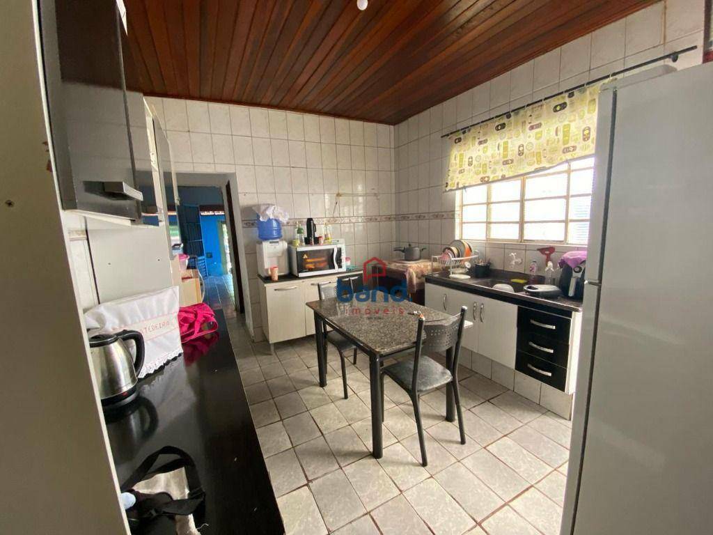 Casa à venda com 2 quartos, 56m² - Foto 4