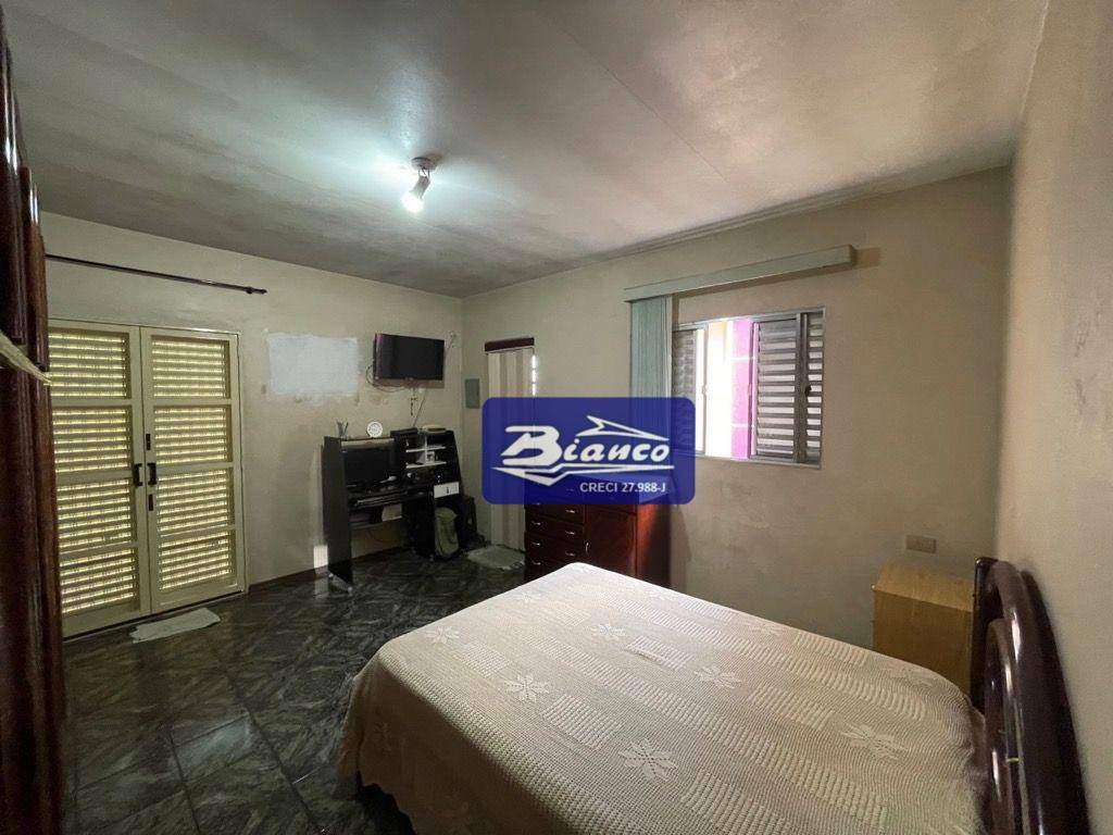 Sobrado à venda com 3 quartos, 205m² - Foto 9