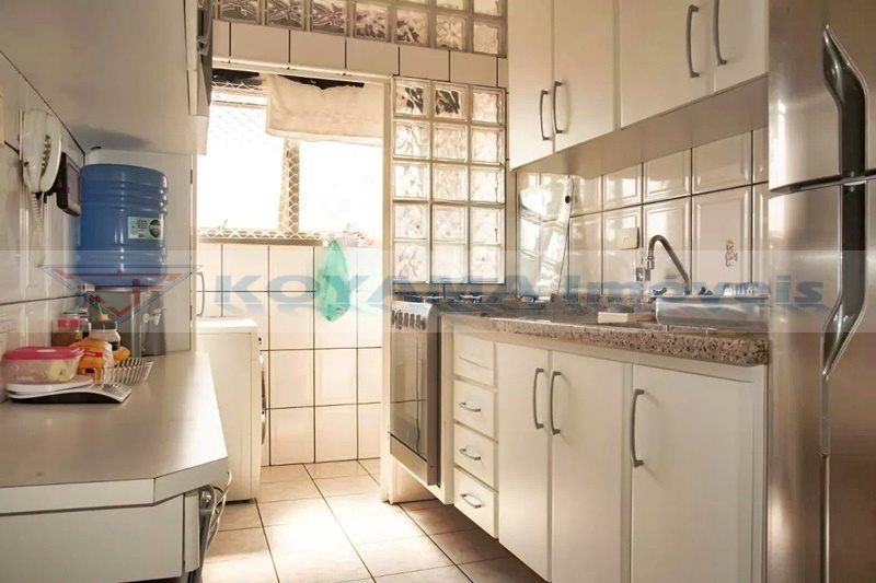 Apartamento à venda com 1 quarto, 38m² - Foto 2