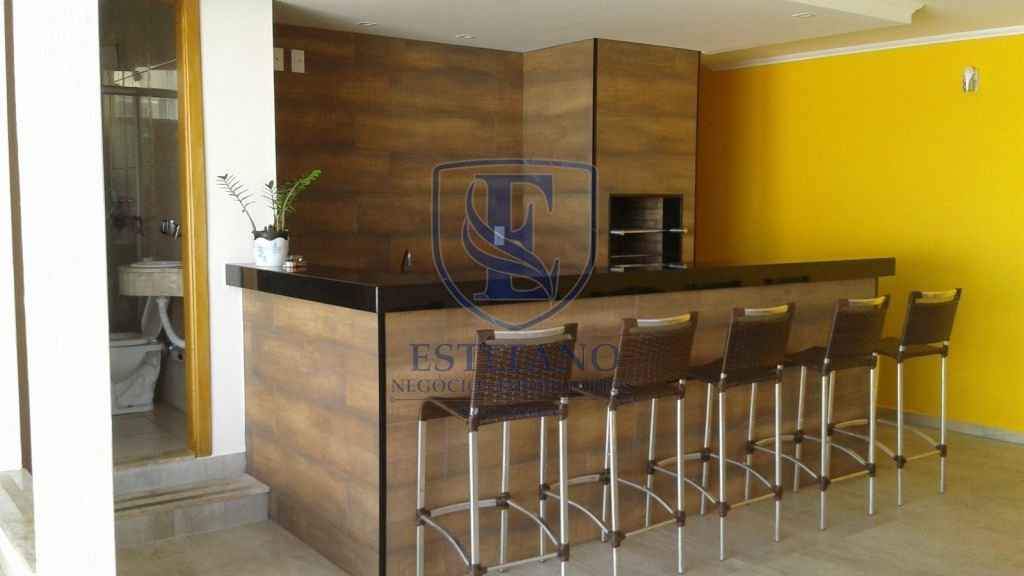 Casa à venda com 3 quartos, 278m² - Foto 3