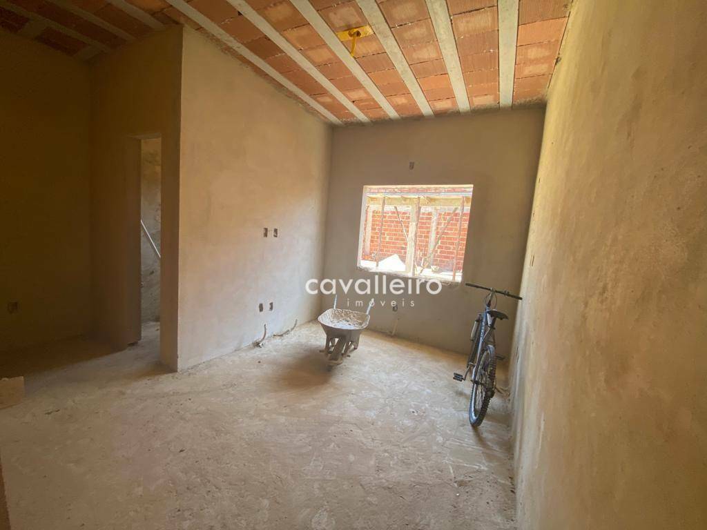 Casa à venda com 3 quartos, 120m² - Foto 2