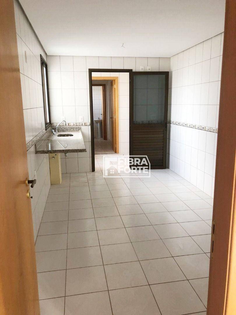 Apartamento à venda com 4 quartos, 137m² - Foto 7