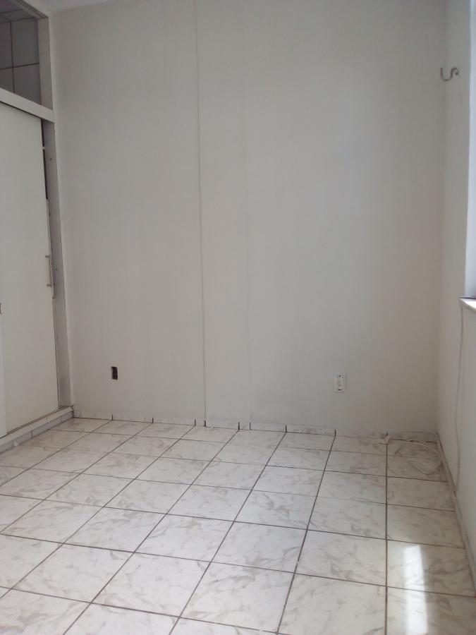 Apartamento para alugar com 3 quartos, 100m² - Foto 23