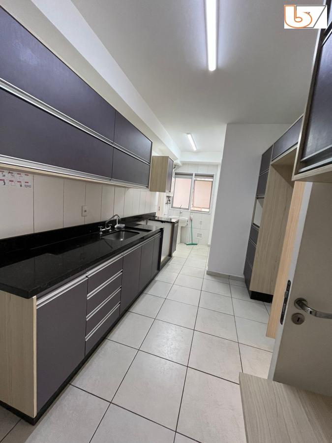 Apartamento para alugar com 2 quartos, 107m² - Foto 5