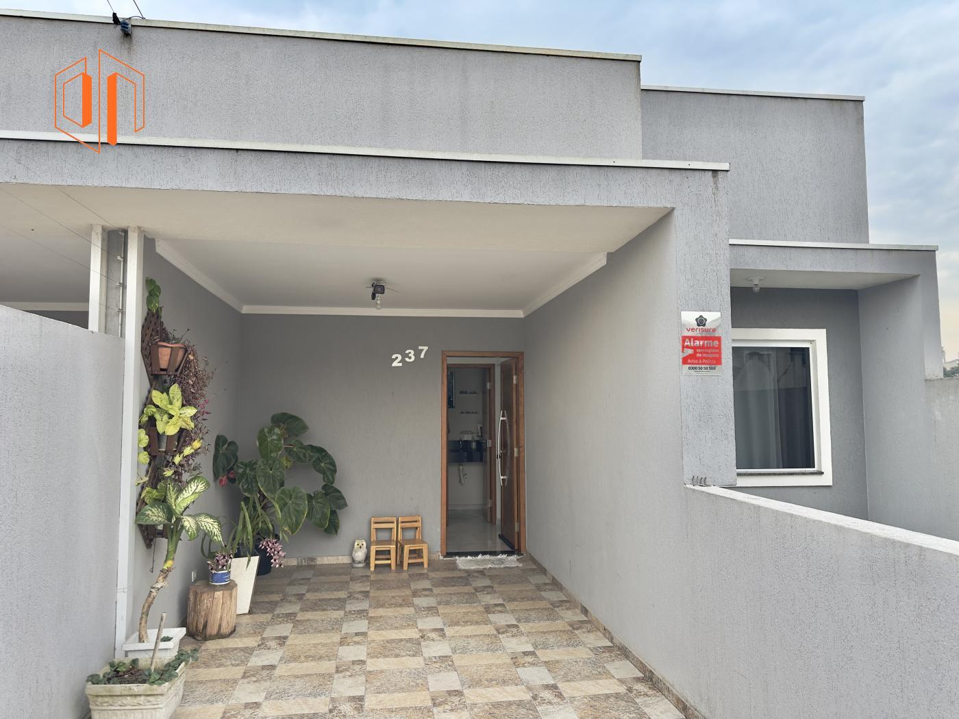 Casa à venda com 3 quartos, 90m² - Foto 2