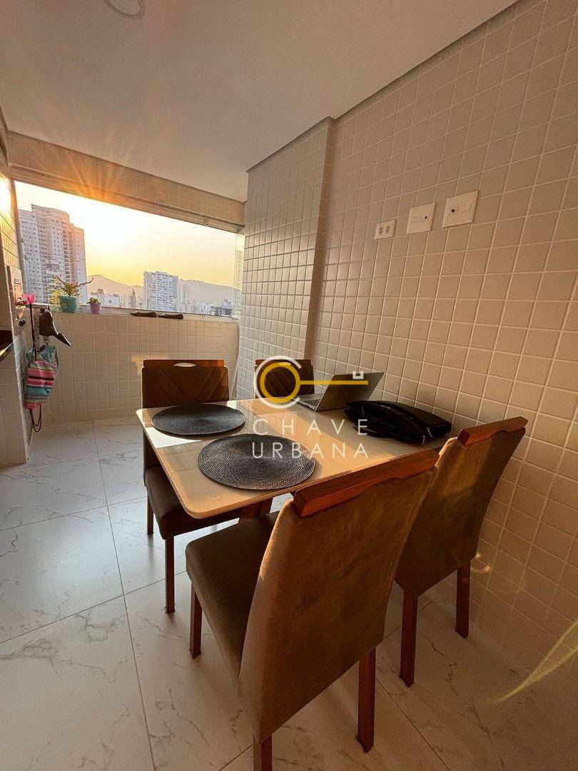 Apartamento para alugar com 2 quartos, 70m² - Foto 24