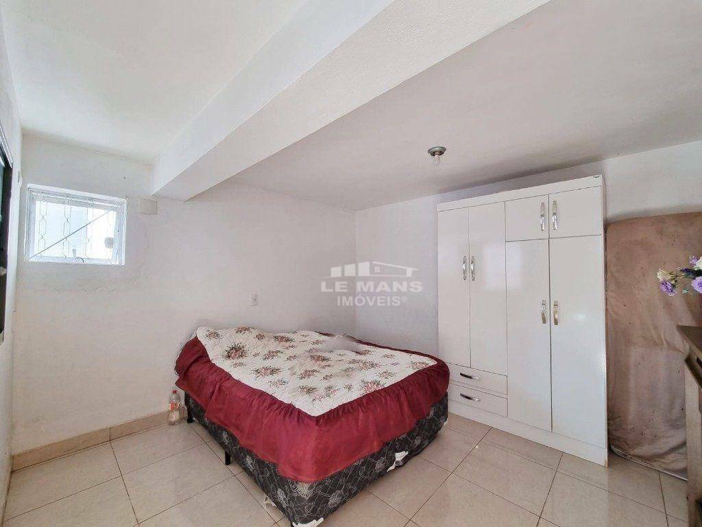 Casa à venda com 4 quartos, 210m² - Foto 29