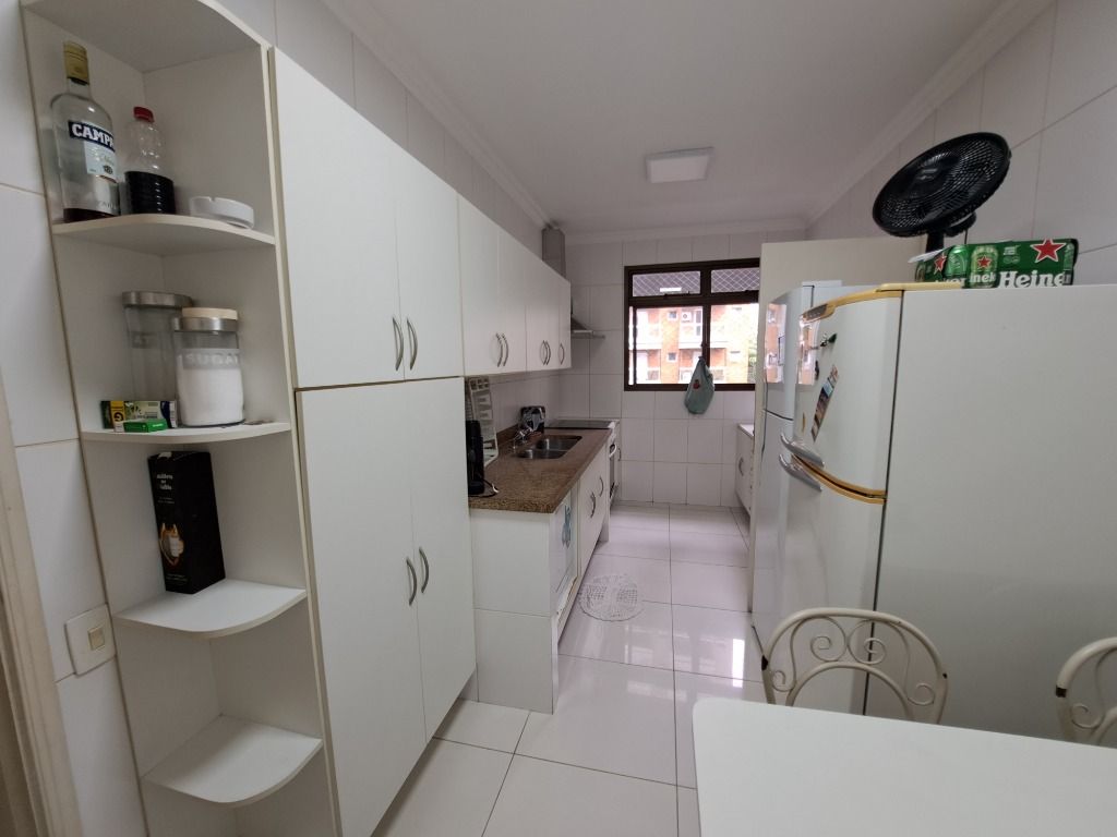 Apartamento à venda com 3 quartos, 145m² - Foto 16