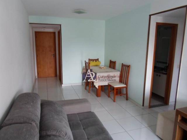 Apartamento à venda com 2 quartos, 67m² - Foto 5