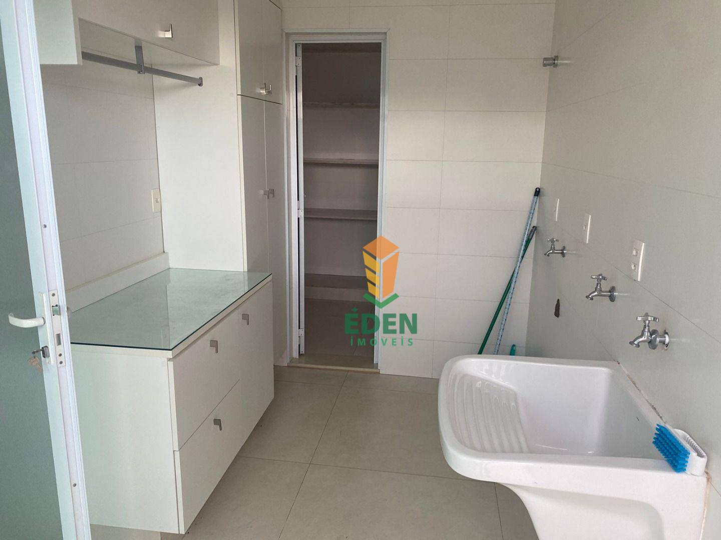 Casa de Condomínio à venda com 4 quartos, 950m² - Foto 26