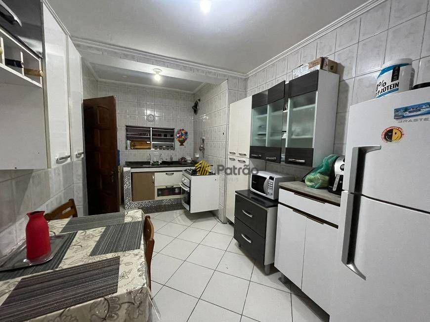 Sobrado à venda e aluguel com 3 quartos, 101m² - Foto 2