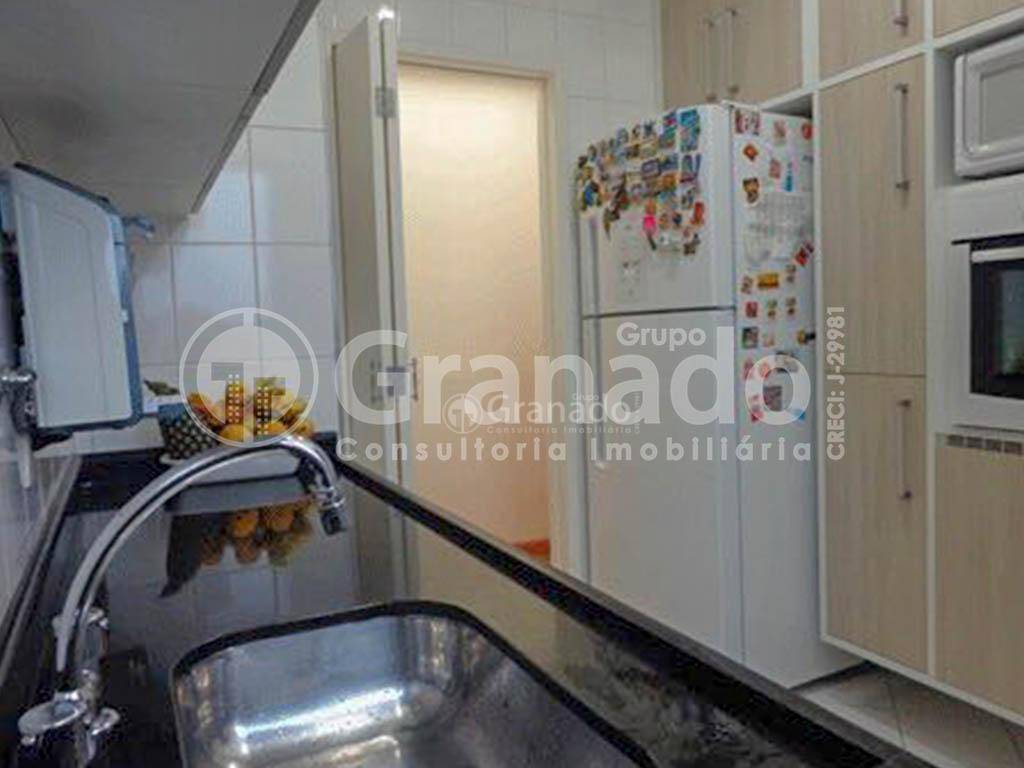 Apartamento à venda com 2 quartos, 60m² - Foto 1