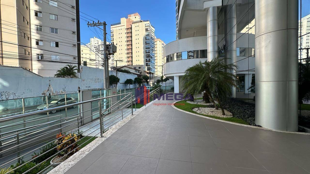 Apartamento à venda com 2 quartos, 65m² - Foto 7