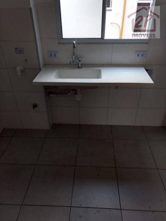 Apartamento para alugar com 2 quartos, 40m² - Foto 5