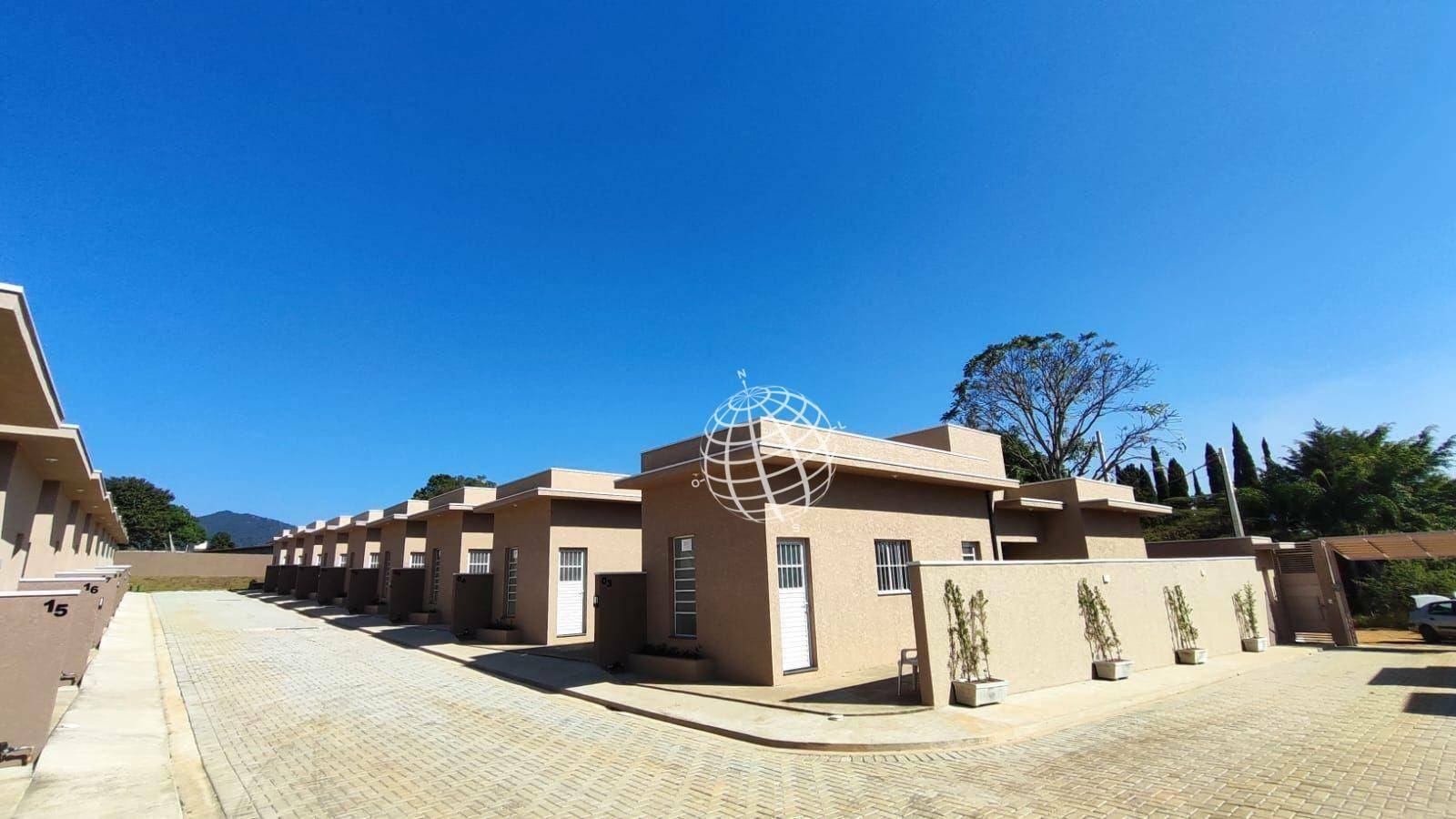 Casa de Condomínio à venda com 2 quartos, 59m² - Foto 1