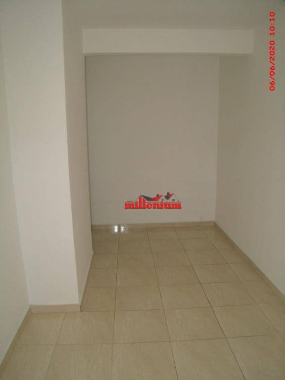 Apartamento para alugar com 1 quarto, 40m² - Foto 8