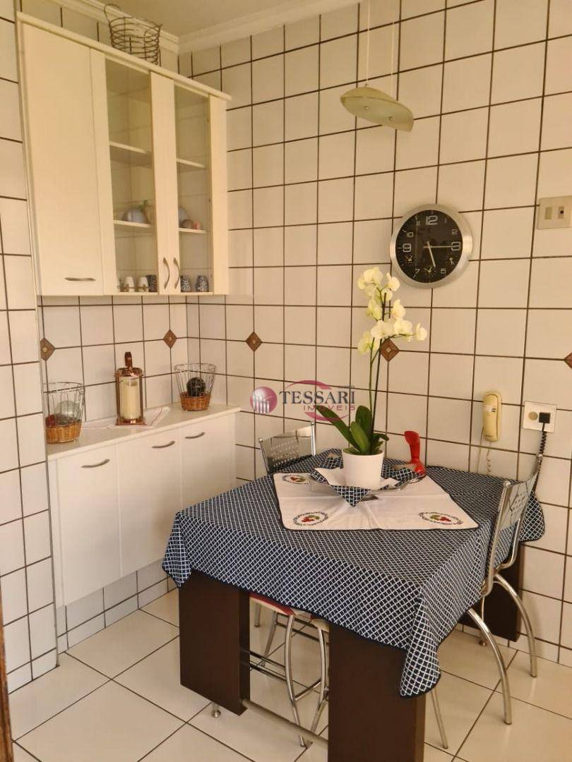 Apartamento à venda e aluguel com 3 quartos, 210m² - Foto 11