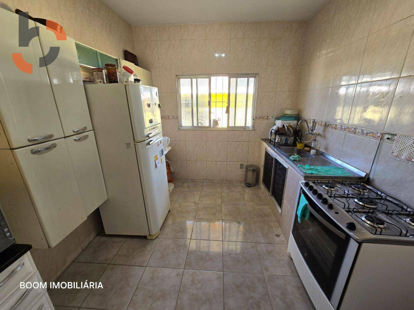 Casa à venda com 4 quartos, 200m² - Foto 12