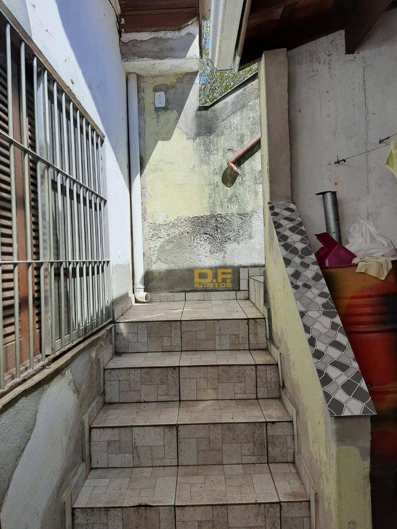 Casa à venda com 2 quartos, 191m² - Foto 2