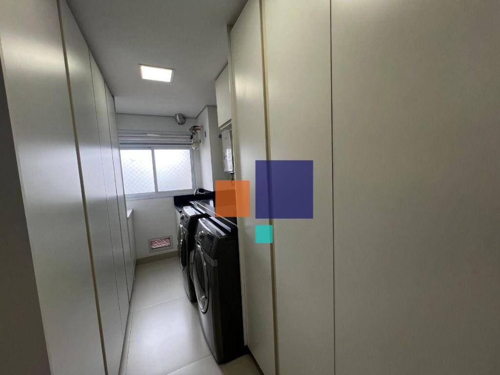 Apartamento para alugar com 2 quartos, 146m² - Foto 24