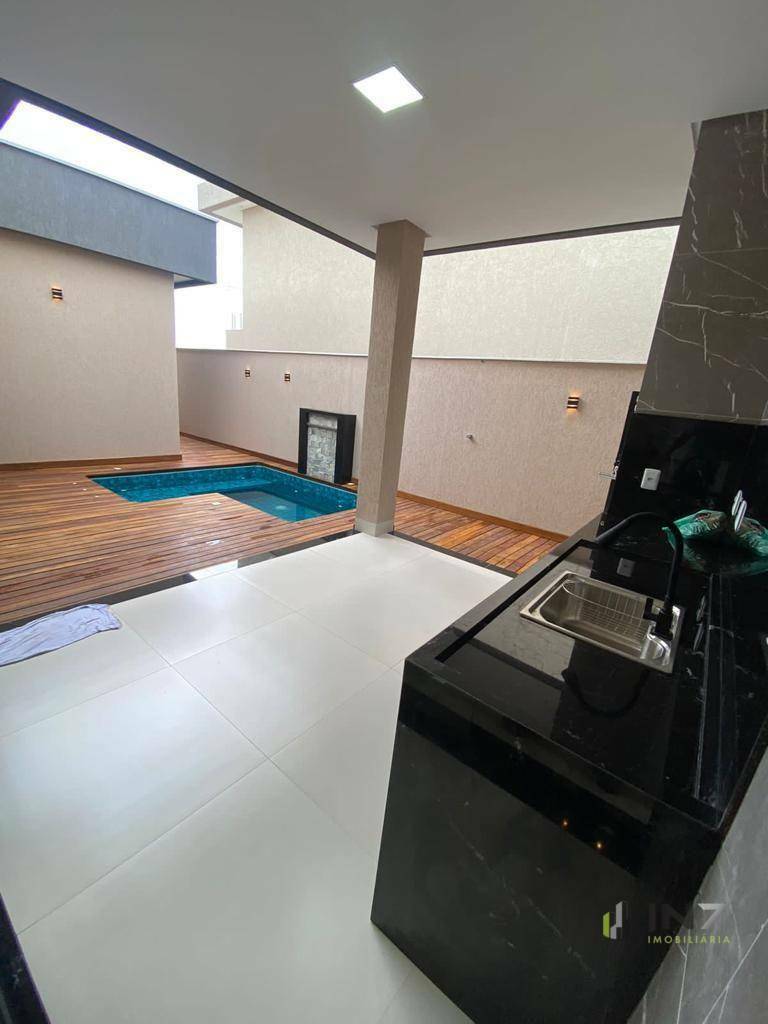 Casa à venda com 3 quartos, 158m² - Foto 7