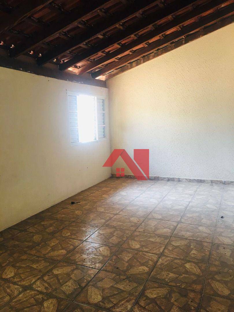 Casa à venda com 3 quartos, 110m² - Foto 2