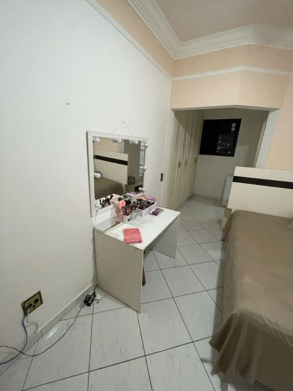 Apartamento à venda com 3 quartos, 190m² - Foto 18