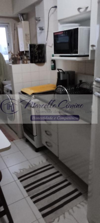 Apartamento à venda com 2 quartos, 70m² - Foto 9