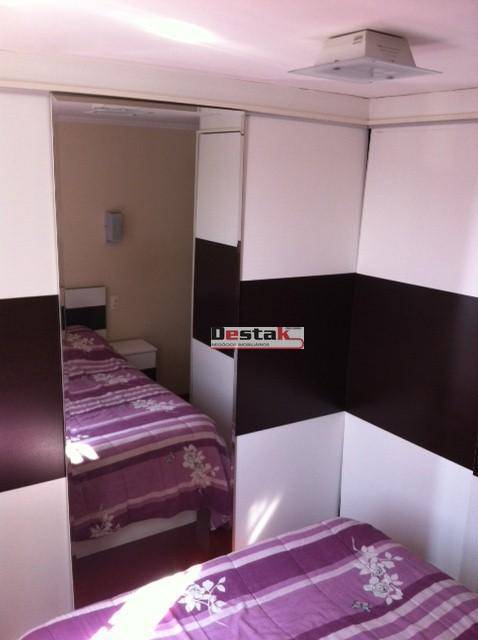 Apartamento à venda com 2 quartos, 55m² - Foto 15