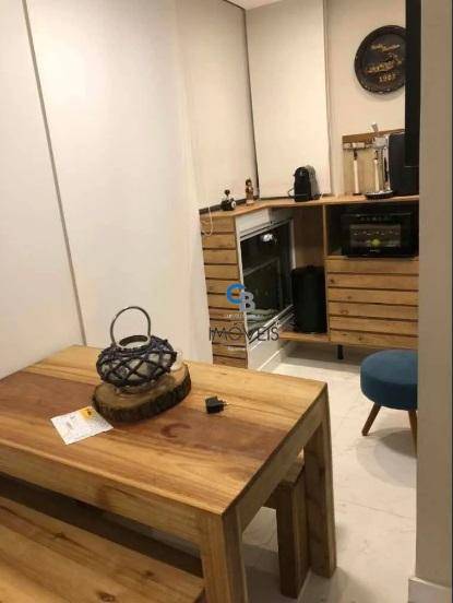 Apartamento à venda com 2 quartos, 78m² - Foto 7