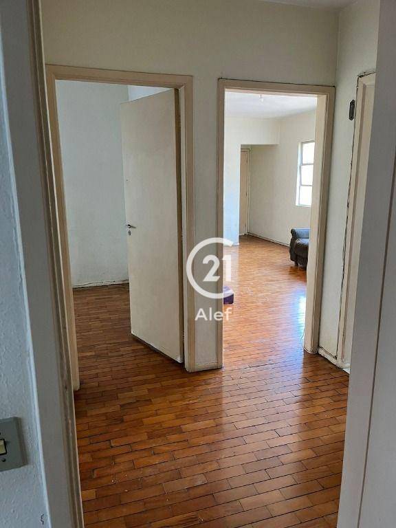 Apartamento à venda com 3 quartos, 104m² - Foto 17